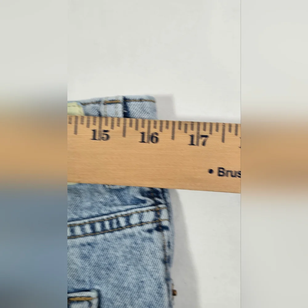 & Denim By H & M Boyfriend Shorts Distressed Women's Regular Waist Size 6